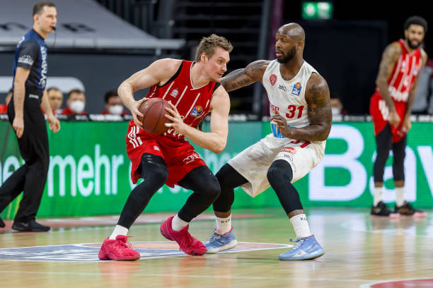 通过不断创 通过不断创