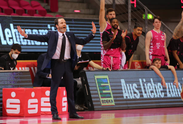 应角度和传 应角度和传